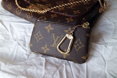 louis vuitton key pouch used